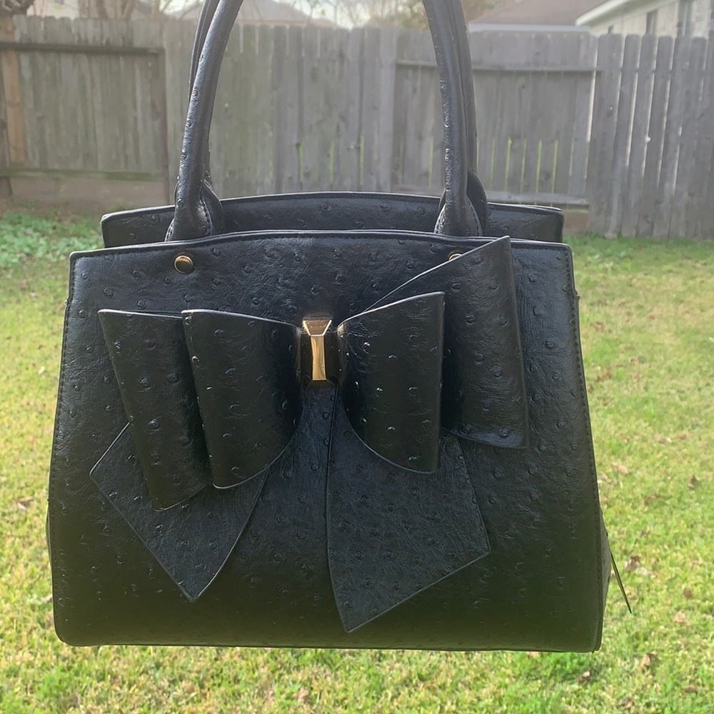 Black gator skin purse